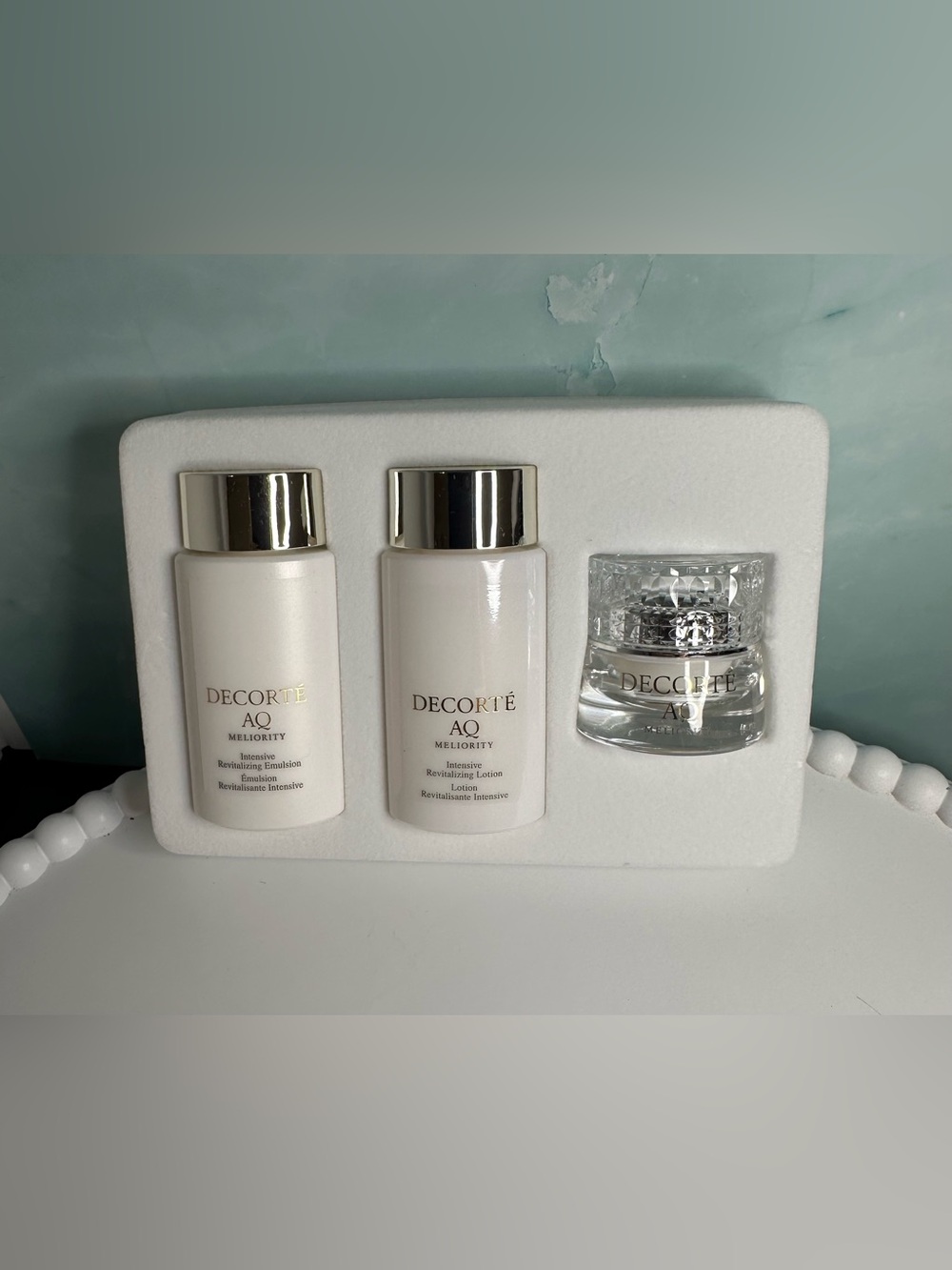 DECORTE AQ MELIORITY TRAVEL SET 3PC EMULSION LOTION CREAM LUXURY SKINCARE NIB
